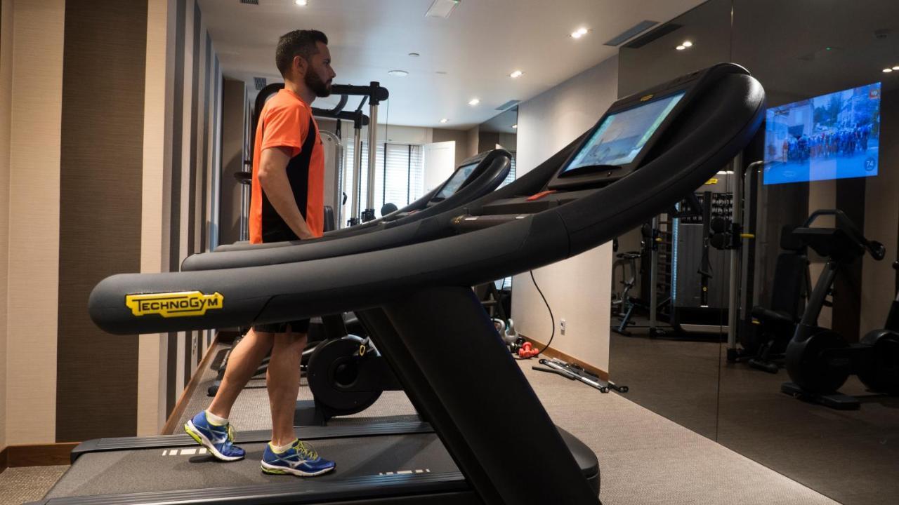 Gran Hotel Nagari Boutique & Spa Виго Екстериор снимка A treadmill