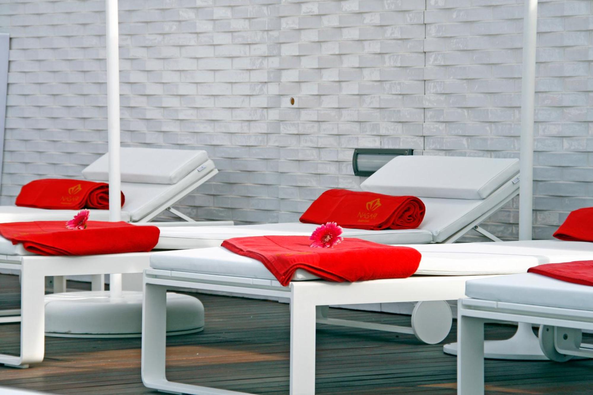 Gran Hotel Nagari Boutique & Spa Виго Екстериор снимка The pool at the Mandarin Oriental, Munich