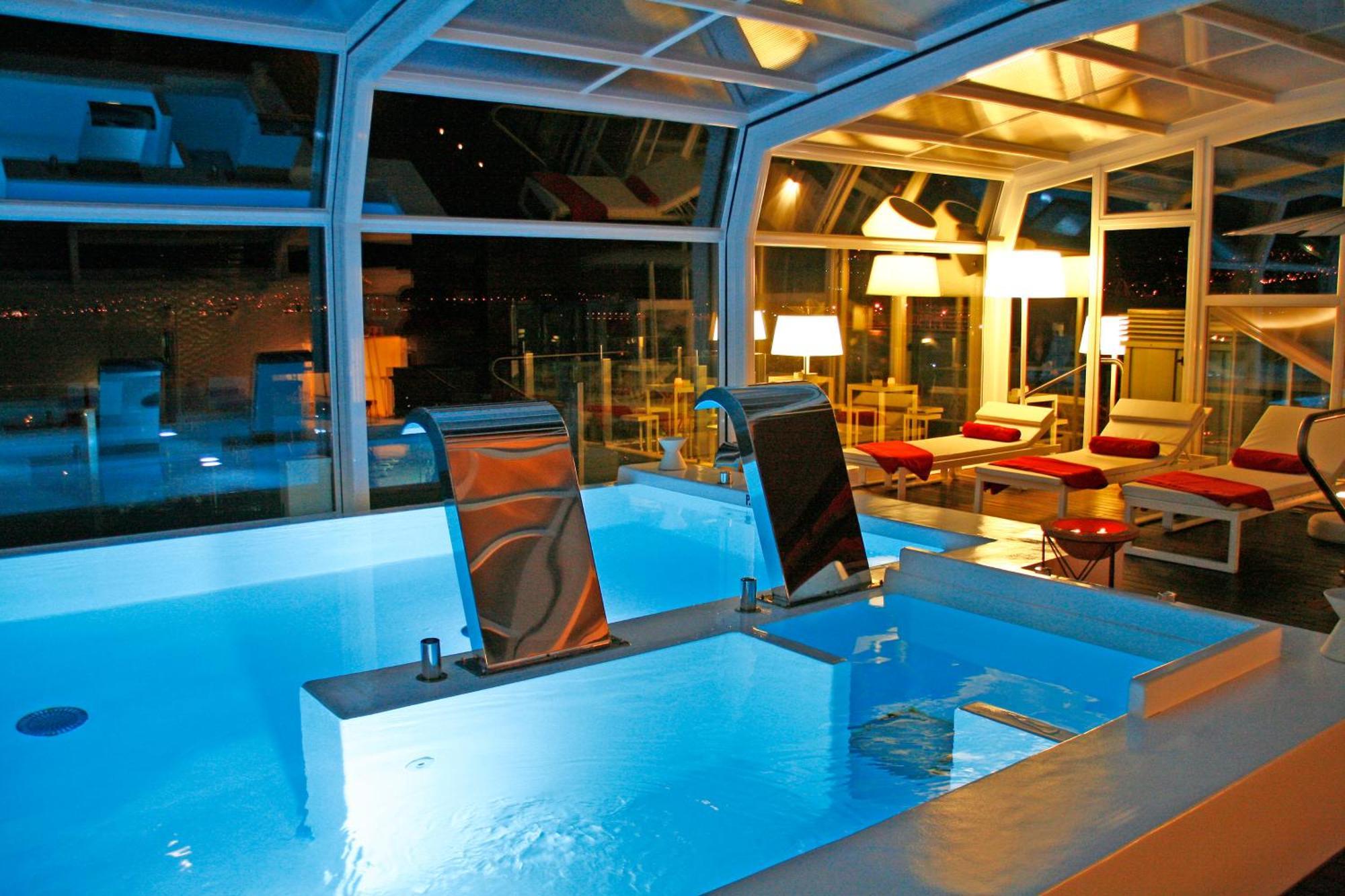 Gran Hotel Nagari Boutique & Spa Виго Екстериор снимка Solarium on board of a cruise ship