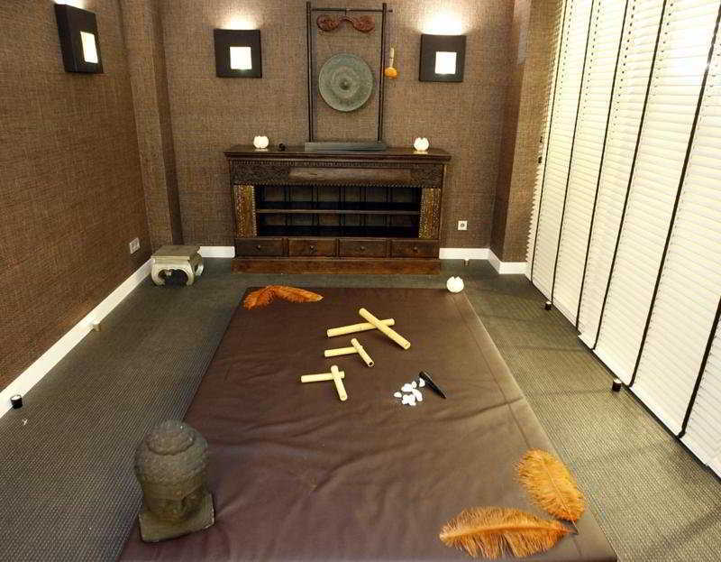 Gran Hotel Nagari Boutique & Spa Виго Екстериор снимка A room for the practice of shiatsu