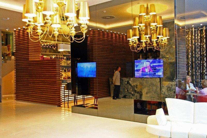 Gran Hotel Nagari Boutique & Spa Виго Екстериор снимка The lobby of the hotel